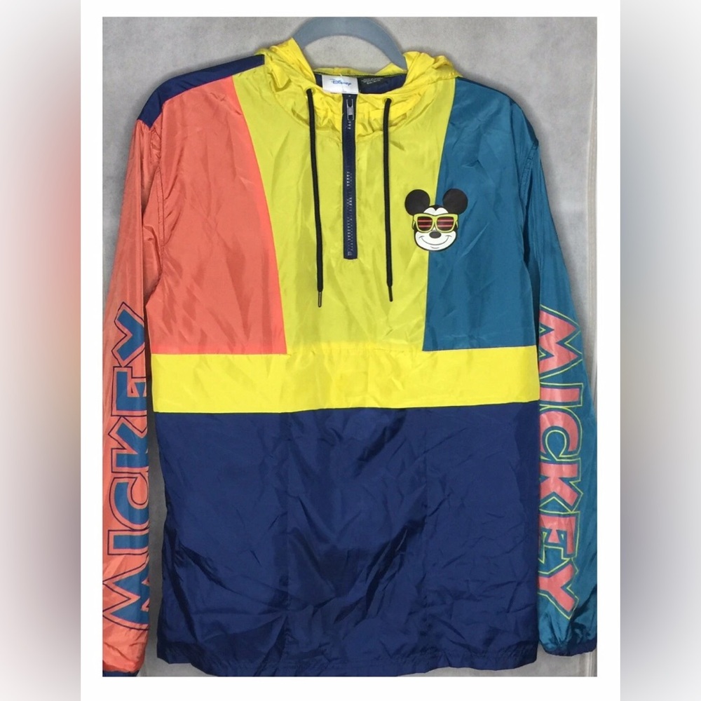 Disney Mickey Mouse 1/4 Zip Windbreaker Lightweight Pullover hoodie, size small